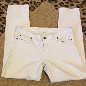 White KUT from the Kloth “Catherine” Jeans. Sz 12